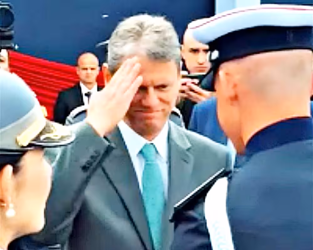 Tarcísio participa de cerimônia de entrega de espadins a cadetes da Polícia Militar 8.6.2025 - Imagem reprodução Instagram