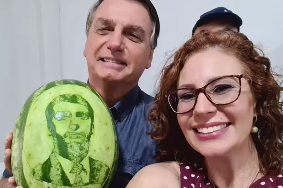 Carla Zambelli e Jair Bolsonaro - Imagem reprodução - Instagram