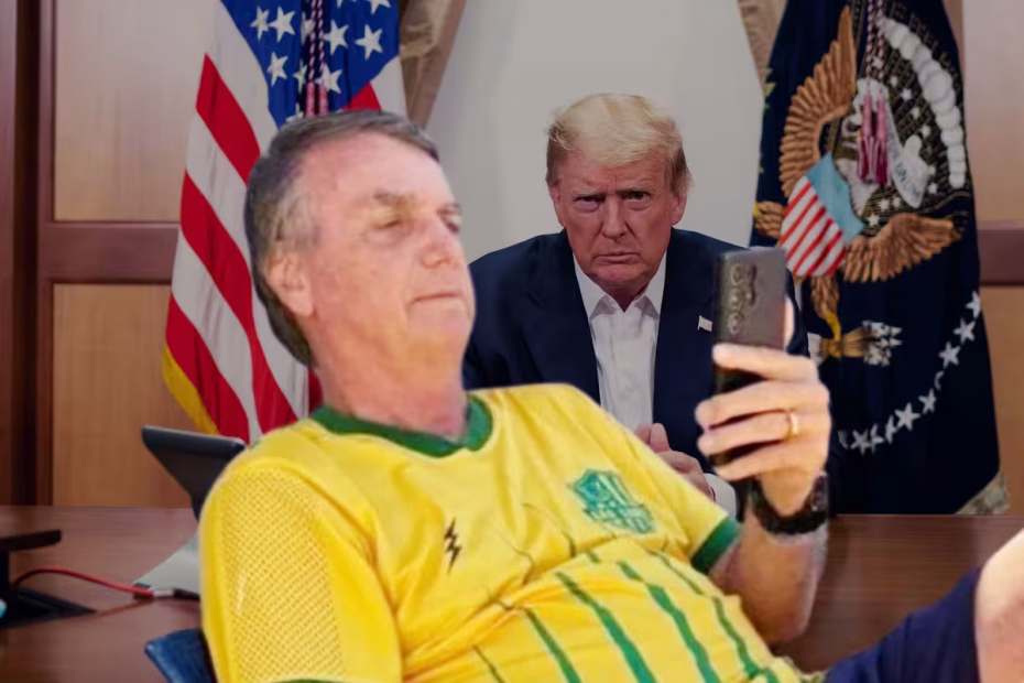 O Presidente dos EUA na Casa Branca em 2020 / Imagem reprodução redes sociais | O ex-presidente e réu tornozelado Jair Bolsonaro em prisão domiciliar olha o celular / Foto divulgação | Sobreposição de imagens