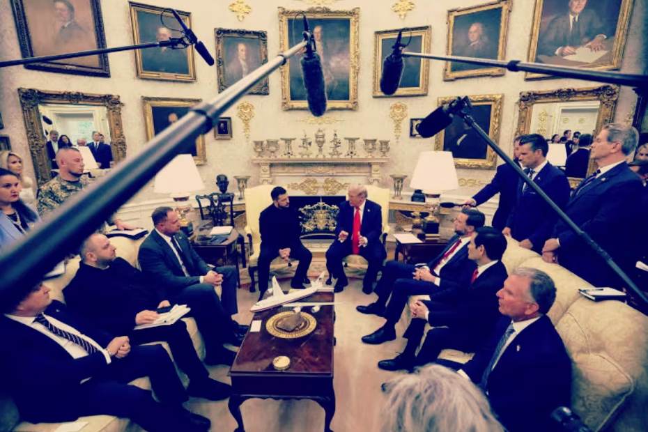 O presidente dos EUA, Donald Trump, e o presidente da Ucrânia, Volodymyr Zelensky, se encontraram no Salão Oval da Casa Branca |18.8.2025| Foto: Kevin Lamarque/Reuters