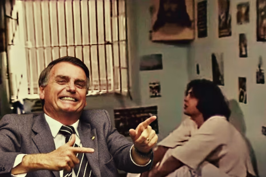 Jair Bolsonaro faz gesto de armas com as duas mãos / reprodução redes sociais | Guilherme Arantes em 1978 dentro de uma cela de prisão, no clipe "Amanhã", exibido no Fantástico, da Rede Globo / Imagem reprodução/Fantástico