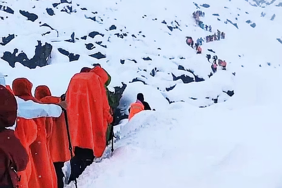 Resgate no Everest / Imagem reprodução/Sputnik
